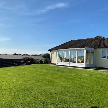 Bungalow In Pillaton Saltash Exterior photo