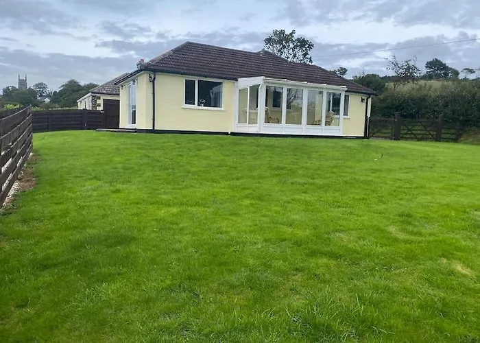 Bungalow In Pillaton