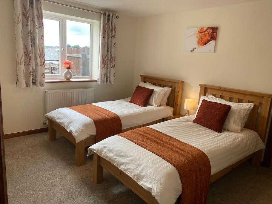 In Pillaton Holiday home *